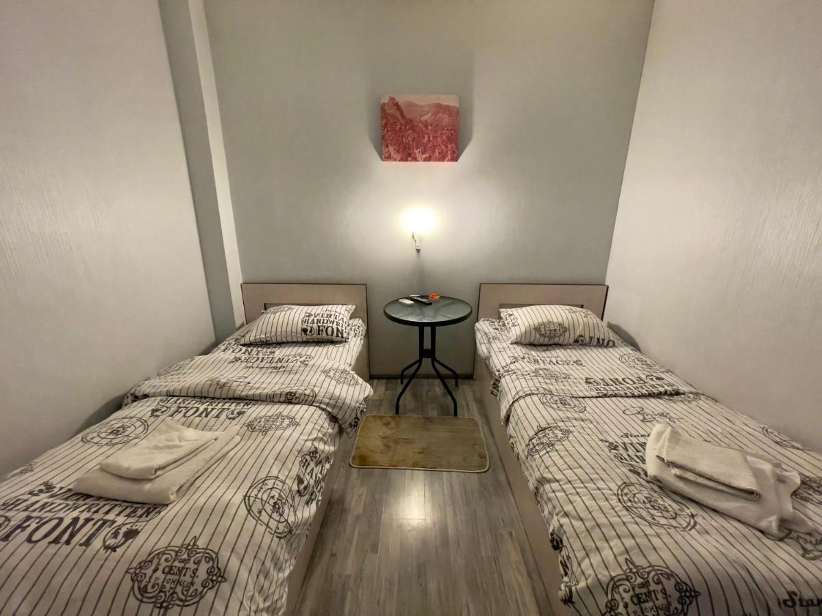 Mr Guest House Tbilisi Bagian luar foto