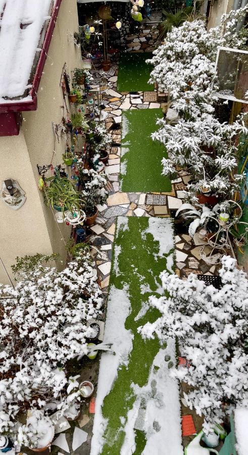 Mr Guest House Tbilisi Bagian luar foto