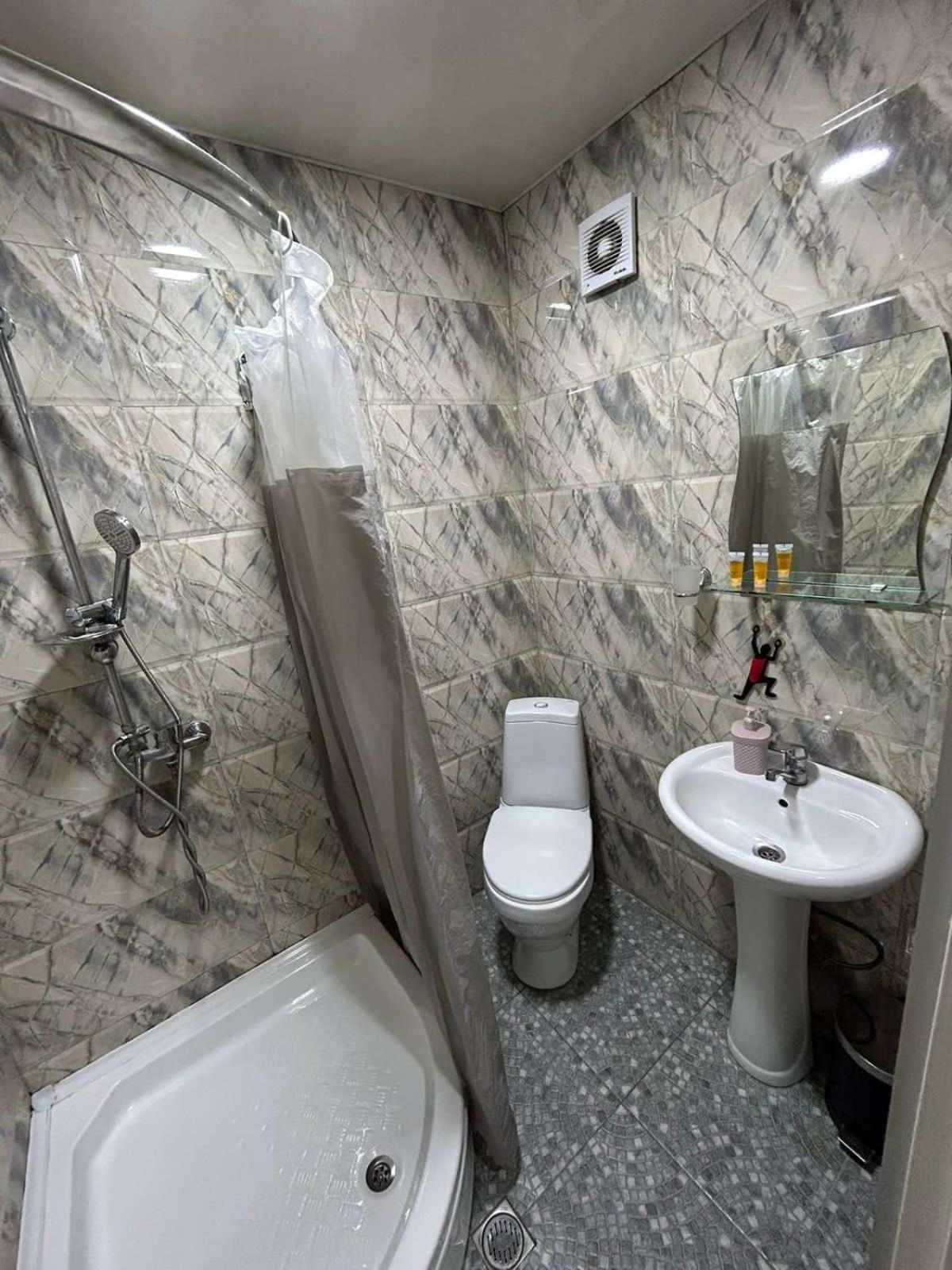 Mr Guest House Tbilisi Bagian luar foto